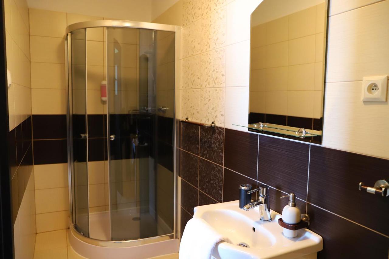 Hotel Rezident Turčianske Teplice Esterno foto