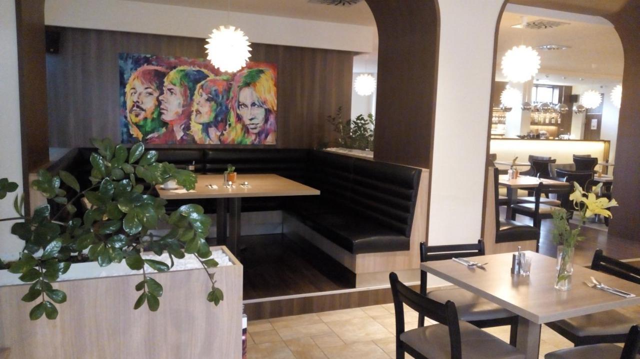 Hotel Rezident Turčianske Teplice Esterno foto